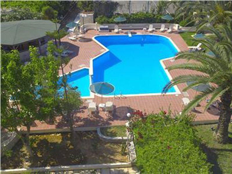 Solimar Dias Hotel Ретимно Екстериор снимка