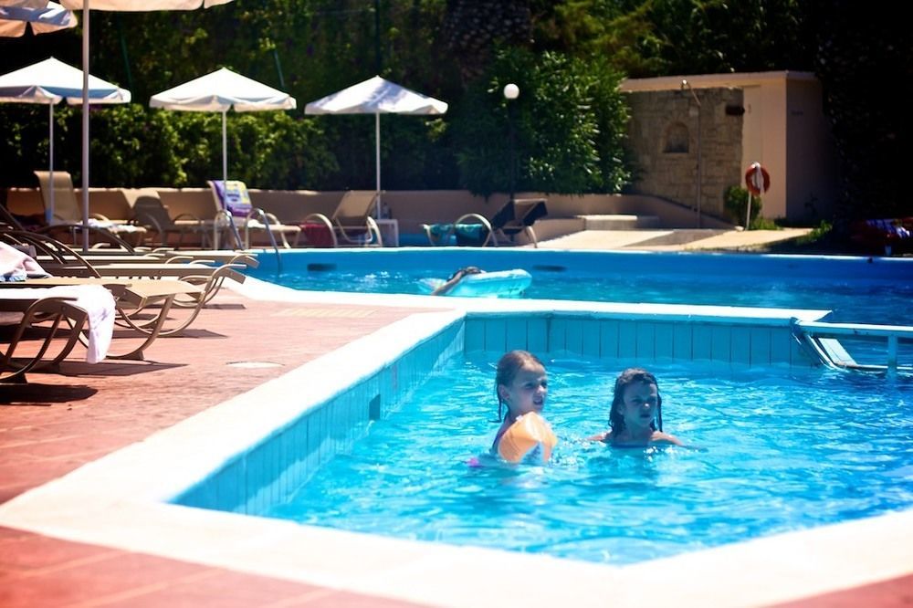 Solimar Dias Hotel Ретимно Екстериор снимка