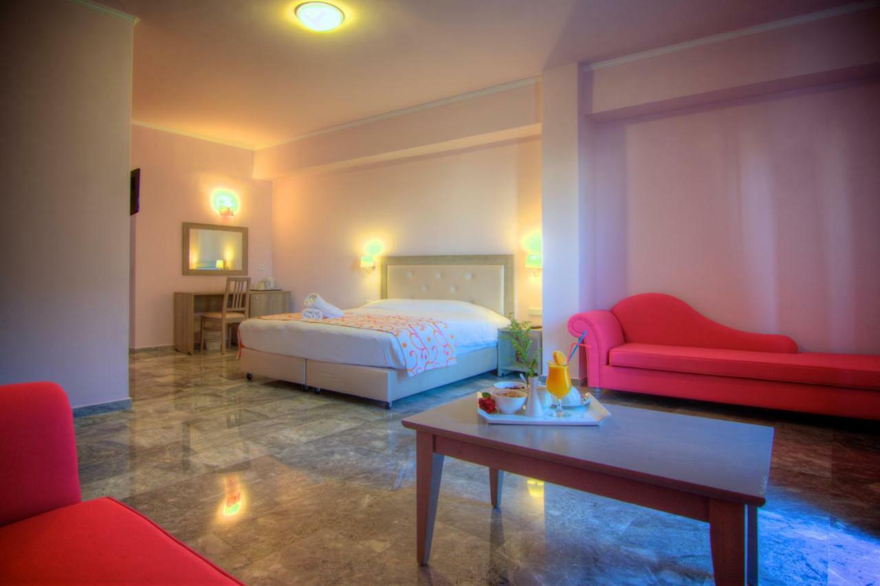 Solimar Dias Hotel Ретимно Екстериор снимка